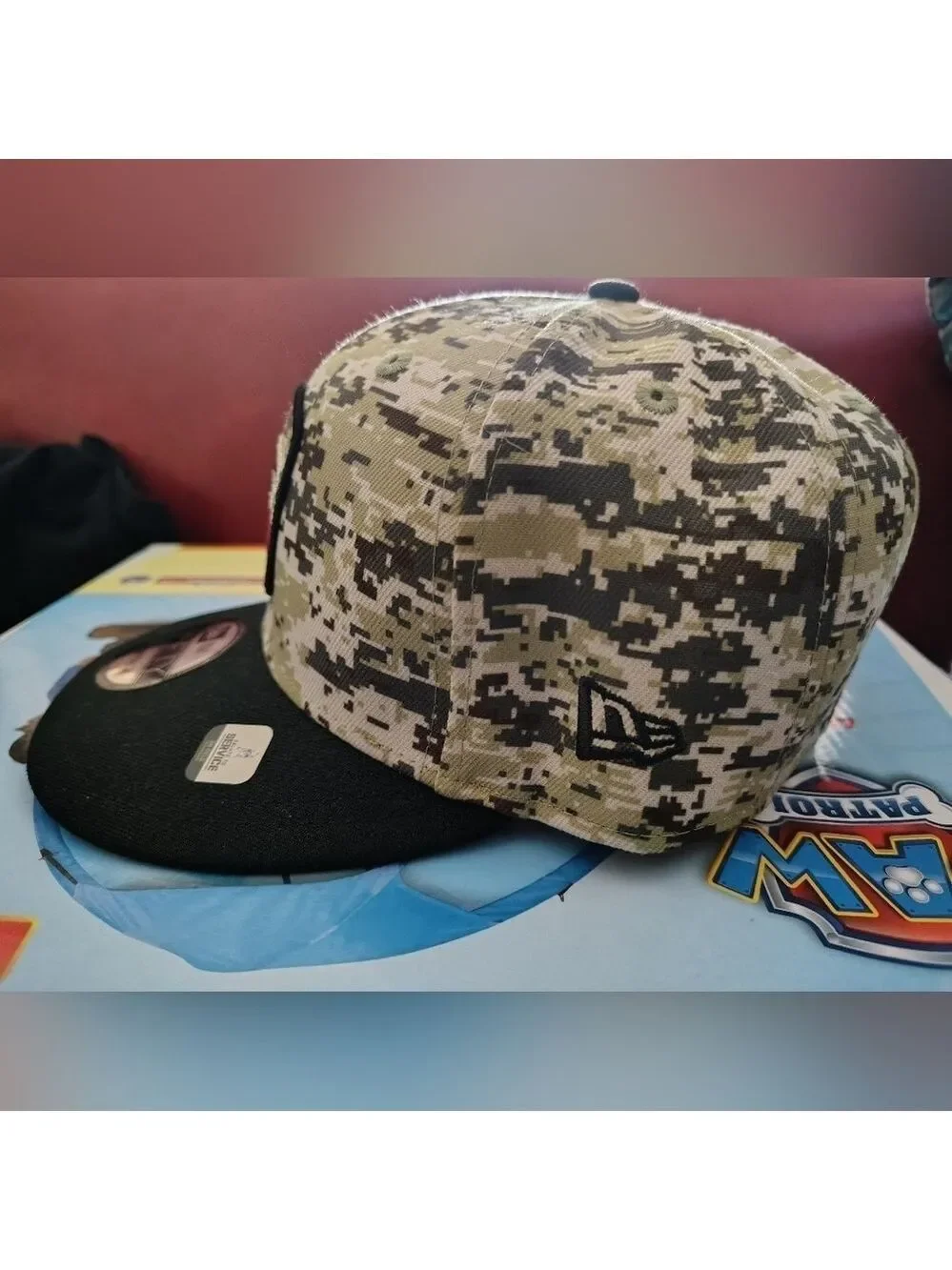 Atlanta Falcons New Era 2023 Salute To Service 9FIFTY Snapback Hat - Camo/Black